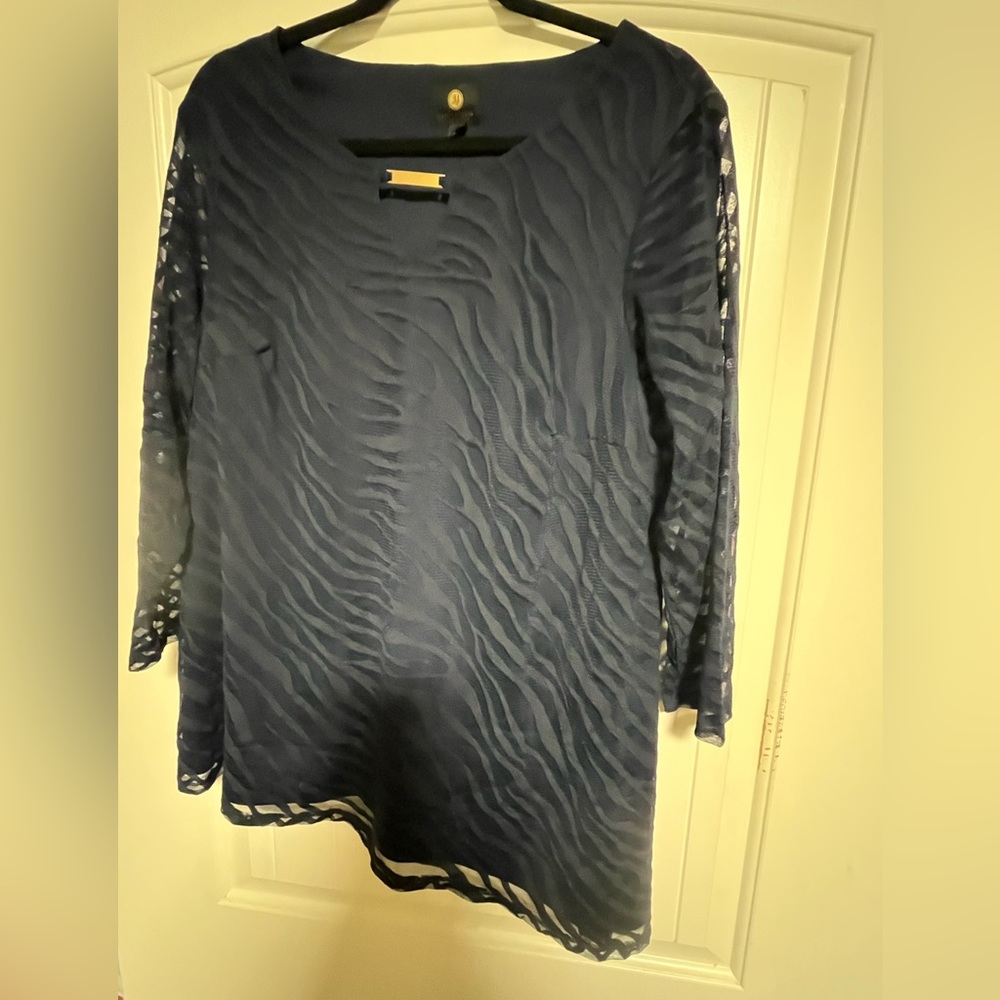 JM Collection Asymmetrical top, NWT, 2X